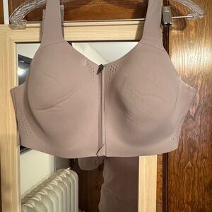 Victoria's Secret Tan Front-Closure Bra Full Coverage